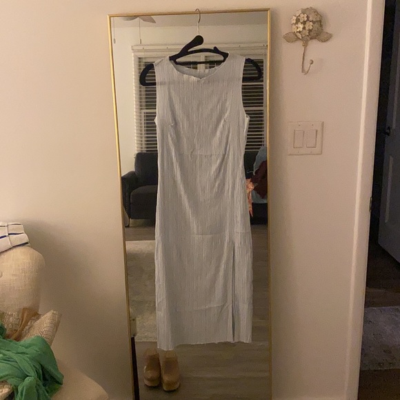 Light blue casual scrunched midi dress - Picture 3 of 3